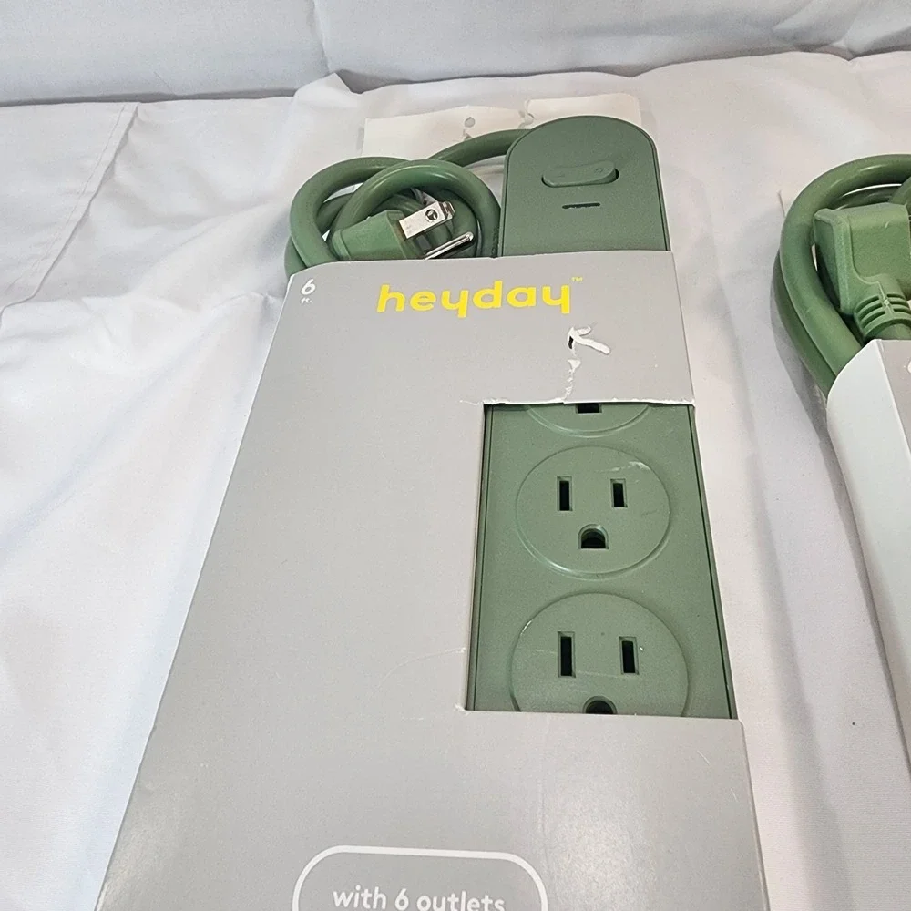 Surge Protector 6 Outlet And Power Strip 4 Outlet USB-A USB-C Port New Other
